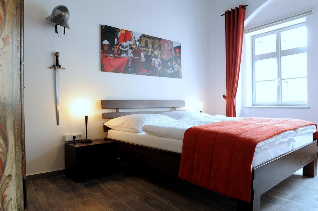 Pension Typisch Naumburg Naumburg  Oda fotoğraf