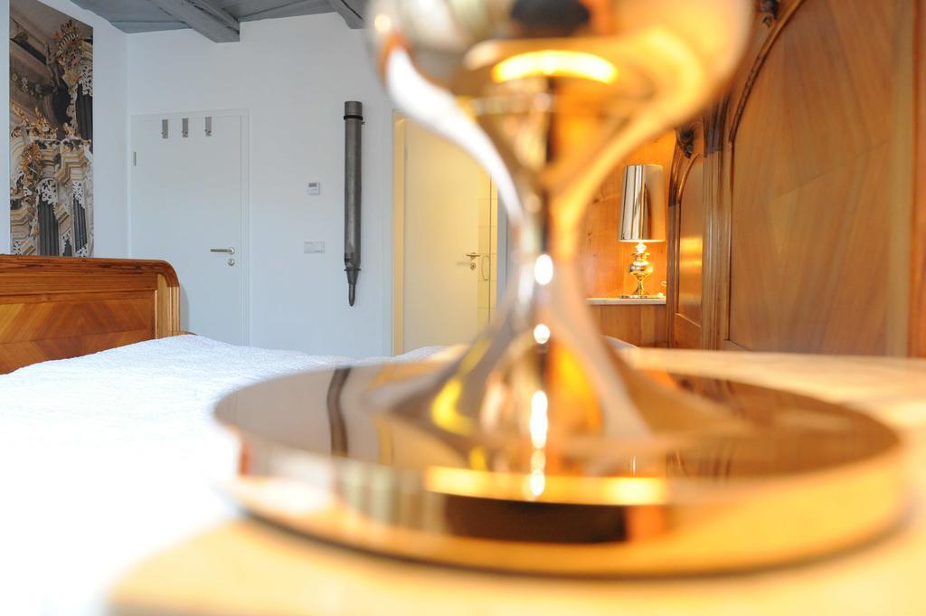 Pension Typisch Naumburg Naumburg  Oda fotoğraf